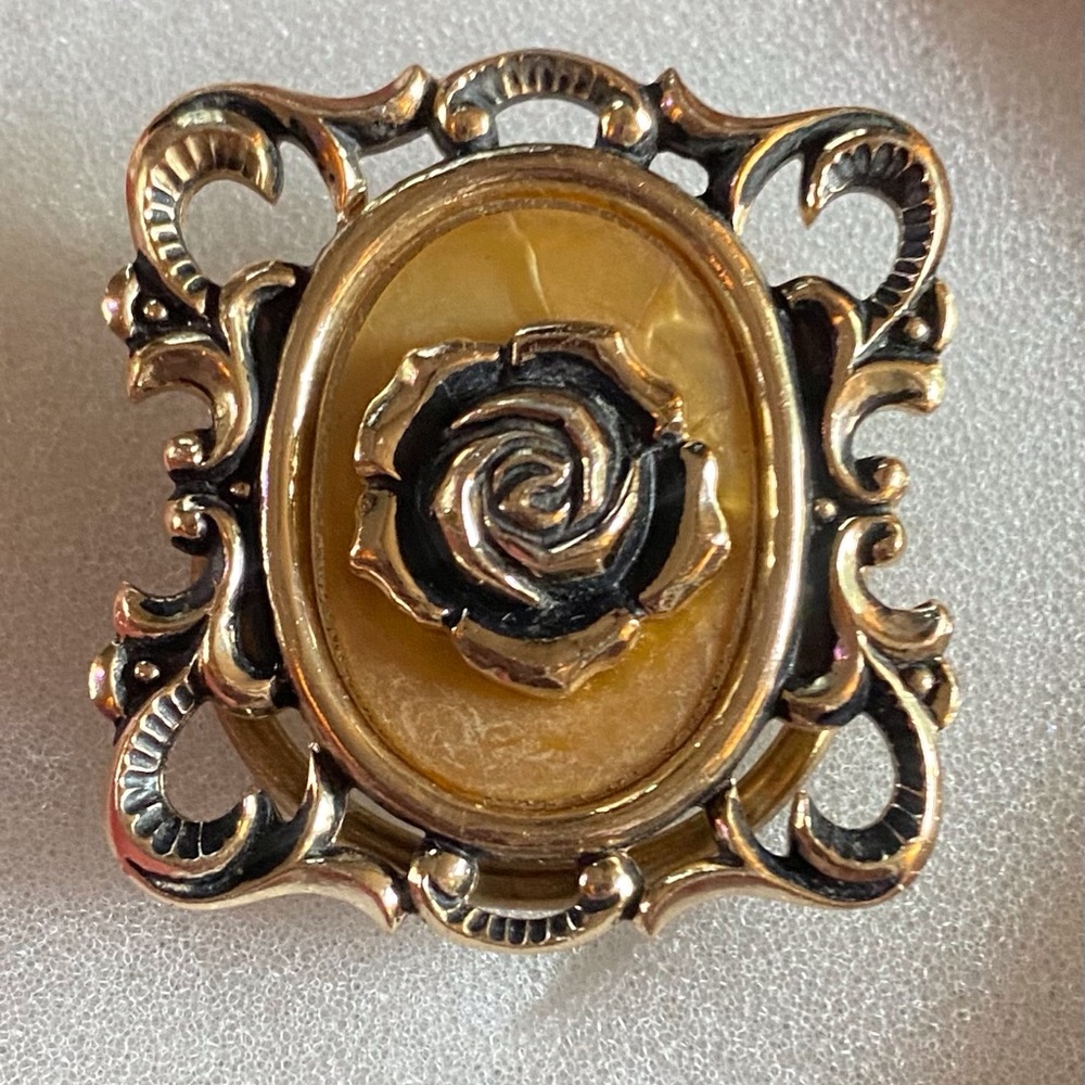 Vintage 1950s Gold Tone Scarf Clip